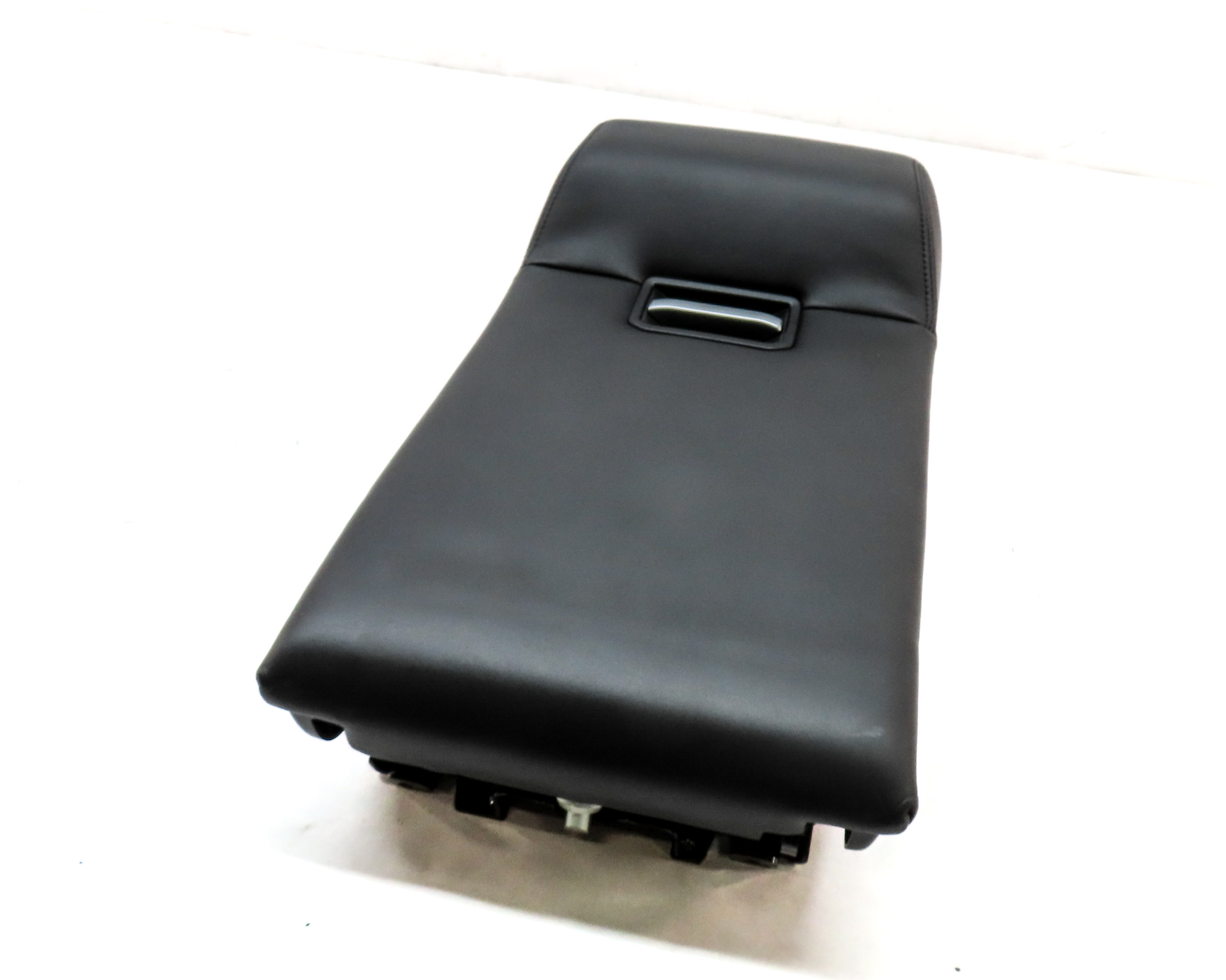 16 LAND RANGE ROVER L405 REAR CENTER SEAT BACK ARMREST CONSOLE CUPHOLDER(BLACK) — exact item pictured